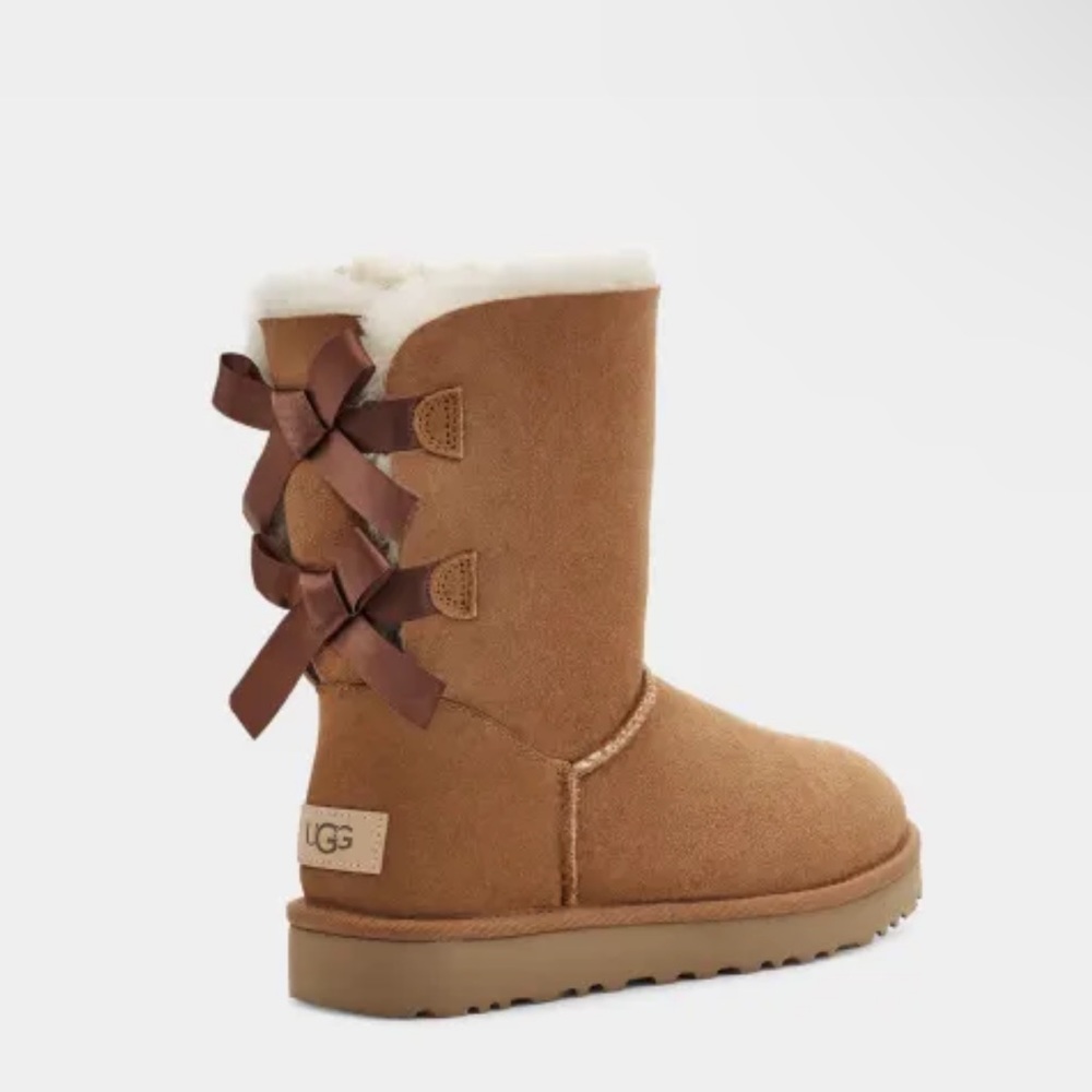 CUSTOMIZABLE BAILEY BOW UGGS